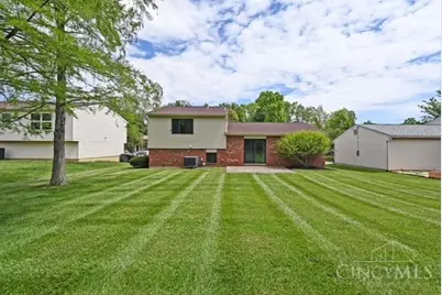 1426 Hazelgrove Dr, Colerain Township, OH 45240 - Photo 5