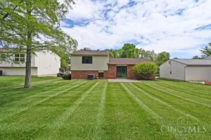 1426 Hazelgrove Dr, Springfield Township, OH 45240 - Photo 5