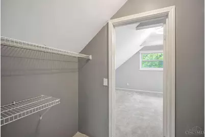 5530 Fairwood Road, Green Township, OH 45239 - Photo 31