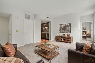 427 Hopkins St, Cincinnati, OH 45203 - Photo 5