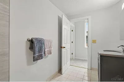 427 Hopkins Street #5, Cincinnati, OH 45203 - Photo 21