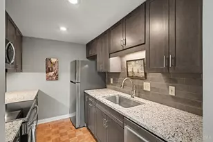 427 Hopkins St, Cincinnati, OH 45203 - Photo 11