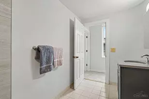 427 Hopkins St, Cincinnati, OH 45203 - Photo 19