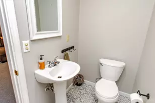 678 Skodborg Dr, Lake Lakengren, OH 45320 - Photo 37