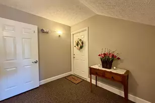 9941 Edgewood Ln, Sharonville, OH 45241 - Photo 7