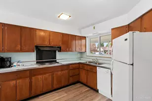 196 Virginia Cir, Wilmington, OH 45177 - Photo 7