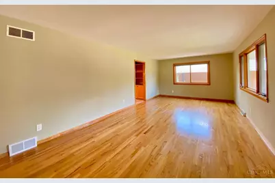 4085 Mefford Lane, Sharonville, OH 45241 - Photo 7