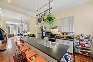 1427 Main St, Cincinnati, OH 45202 - Photo 9