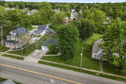 305 Bourbon Street, Blanchester, OH 45107 - Photo 37