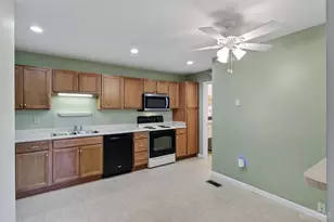 5694 Bridgetown Rd, Green Township, OH 45248 - Photo 15