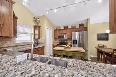 4977 Kleeman Green Drive, Green Township, OH 45211 - Photo 19