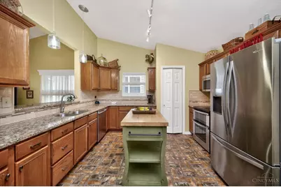 4977 Kleeman Green Drive, Green Township, OH 45211 - Photo 15