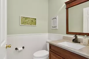 4977 Kleeman Green Dr, Green Township, OH 45211 - Photo 25