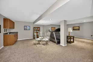 4977 Kleeman Green Dr, Green Township, OH 45211 - Photo 45