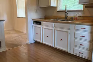 3880 Bennett Rd, Union Township, OH 45245 - Photo 7