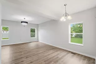 7025 Locker Ct, Cincinnati, OH 45224 - Photo 7