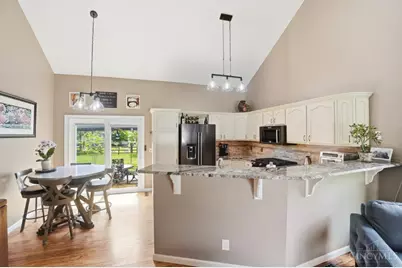 829 Hamlin Drive, Hamilton Township, OH 45039 - Photo 9