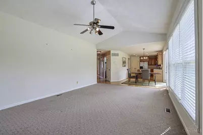 10152 Timberview Court, Cincinnati, OH 45215 - Photo 17