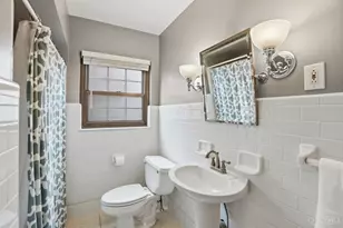 3866 Drakewood Dr, Cincinnati, OH 45209 - Photo 13