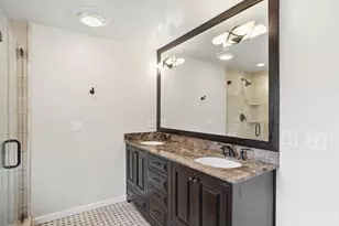 3866 Drakewood Dr, Cincinnati, OH 45209 - Photo 23