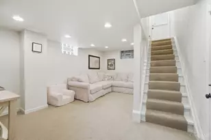3866 Drakewood Dr, Cincinnati, OH 45209 - Photo 25