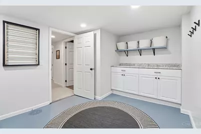 3866 Drakewood Drive, Cincinnati, OH 45209 - Photo 31