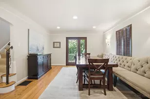 3866 Drakewood Dr, Cincinnati, OH 45209 - Photo 5