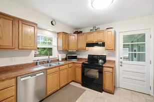 1415 Burney Ln, Cincinnati, OH 45230 - Photo 17