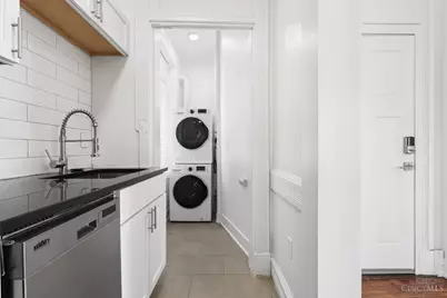 150 E Clifton #L5, Cincinnati, OH 45202 - Photo 9