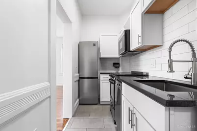150 E Clifton #L5, Cincinnati, OH 45202 - Photo 7