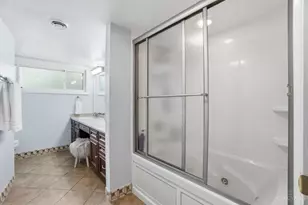 1343 Thomwood Dr, Cincinnati, OH 45224 - Photo 27
