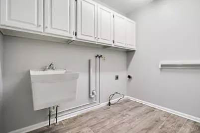 3080 Country Woods Lane, Green Township, OH 45248 - Photo 9