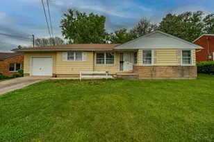 110 Parker Dr, Springboro, OH 45066 - Photo 1