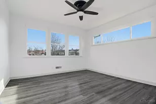 6101 Capri Dr, Cincinnati, OH 45224 - Photo 9