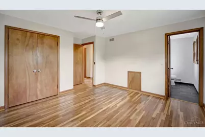 702 W Sharon Road, Forest Park, OH 45240 - Photo 17