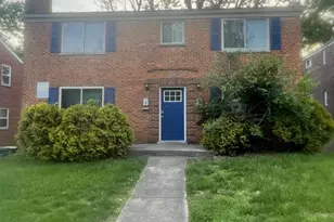 5843 Monfort Hills Ave, Cincinnati, OH 45239 - Photo 1