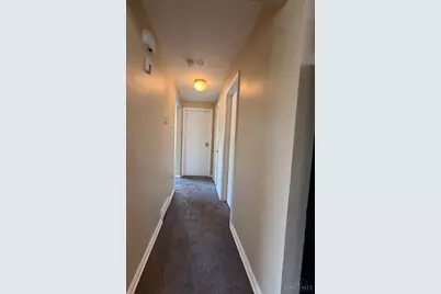 5843 Monfort Hills Avenue #2, Cincinnati, OH 45239 - Photo 7
