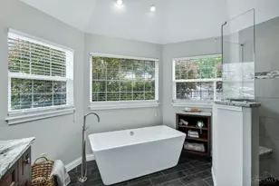 557 Hoge St, Cincinnati, OH 45226 - Photo 31