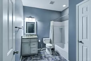 557 Hoge St, Cincinnati, OH 45226 - Photo 41