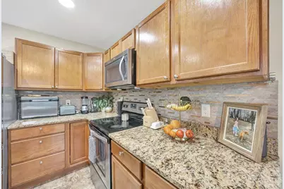 723 Grande Oaks Drive, Hamilton Township, OH 45152 - Photo 9