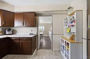 2400 Homestead Pl, Cincinnati, OH 45211 - Photo 15