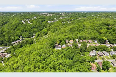 2400 Homestead Place, Cincinnati, OH 45211 - Photo 35