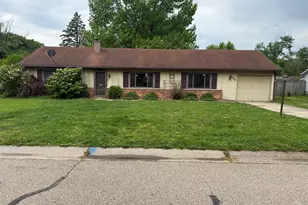 809 Charles St, Trenton, OH 45067 - Photo 1