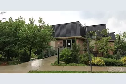 880 Rue De La Paix #A5, Cincinnati, OH 45220 - Photo 5