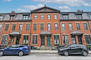 915 Paradrome St, Cincinnati, OH 45202 - Photo 1