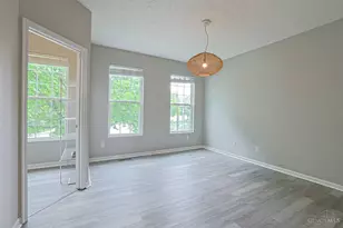 2031 E Seymour Ave, Cincinnati, OH 45237 - Photo 23