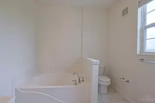 2031 E Seymour Ave, Cincinnati, OH 45237 - Photo 21