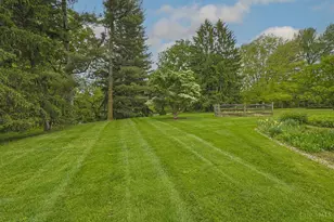 8140 Indian Hill Rd, Indian Hill, OH 45243 - Photo 7