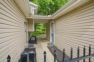 8833 Dover Dr, Deerfield Township, OH 45039 - Photo 33