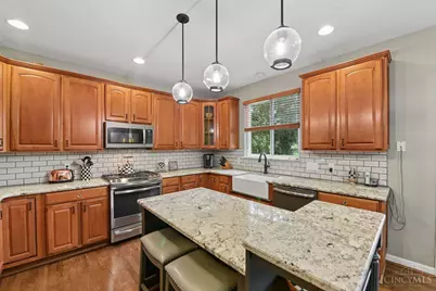 2269 Shimmering Bay Lane, Cincinnati, OH 45244 - Photo 19